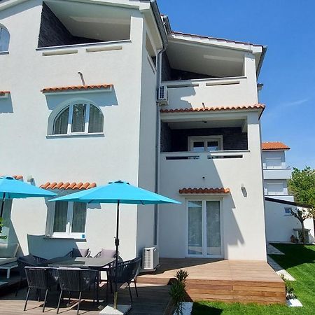 Apartments Matea I Башка Экстерьер фото