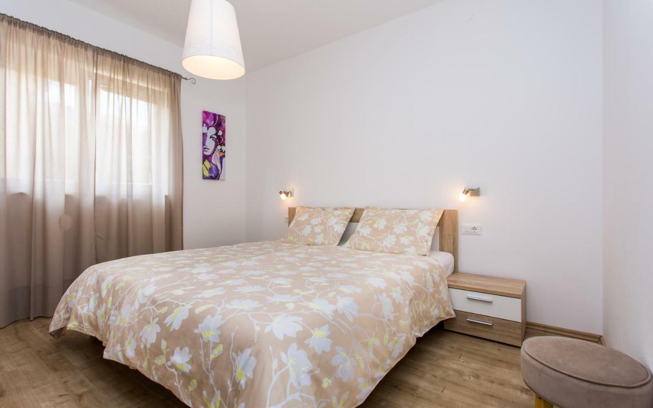 Apartments Matea I Башка Экстерьер фото