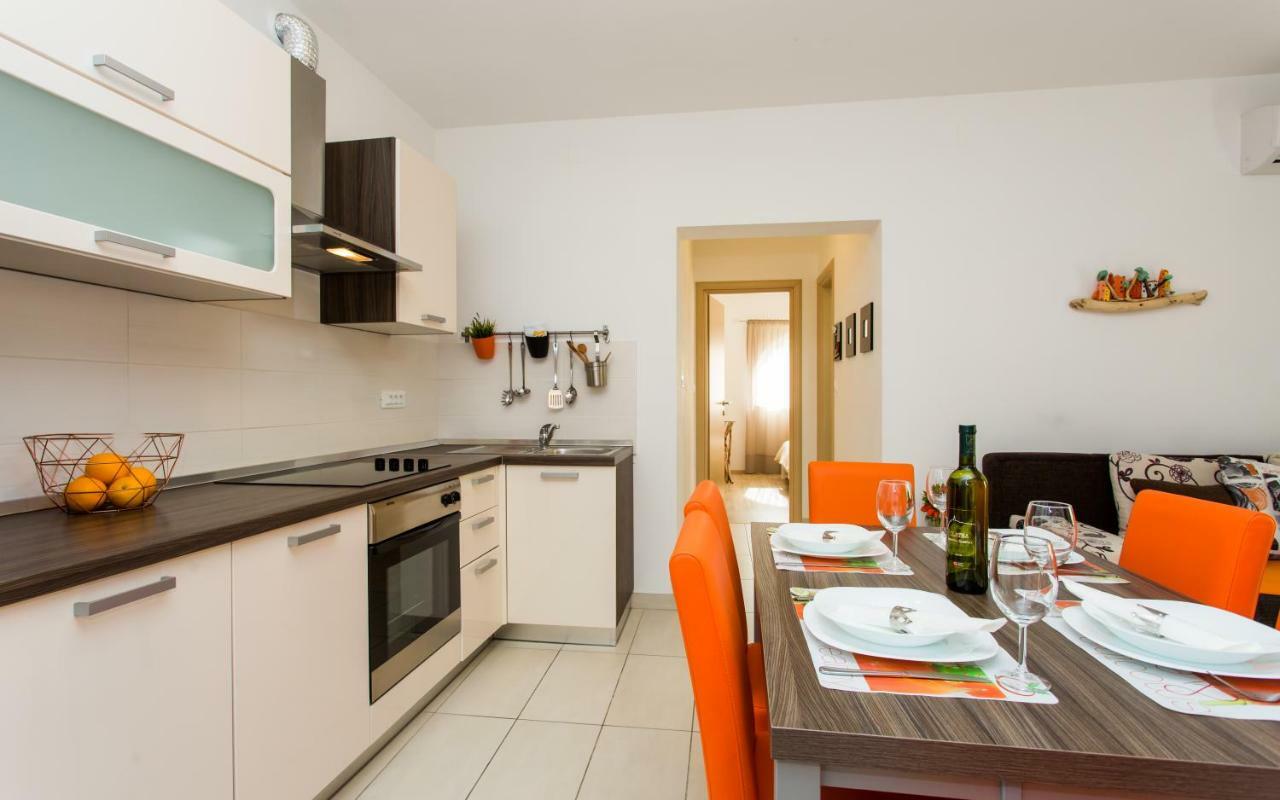 Apartments Matea I Башка Экстерьер фото